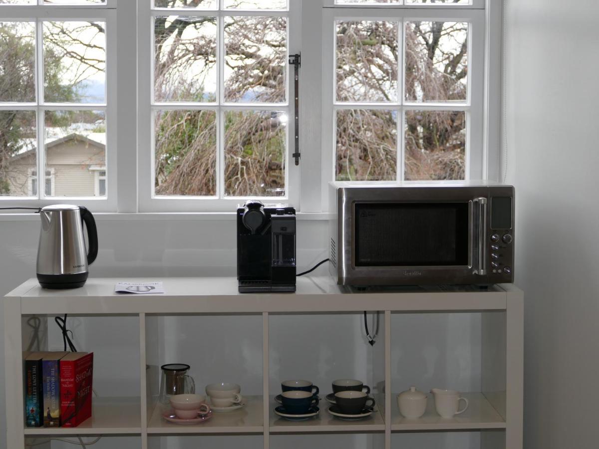 Number41 Bed + Breakfast Bed and Breakfast Blenheim Exteriör bild