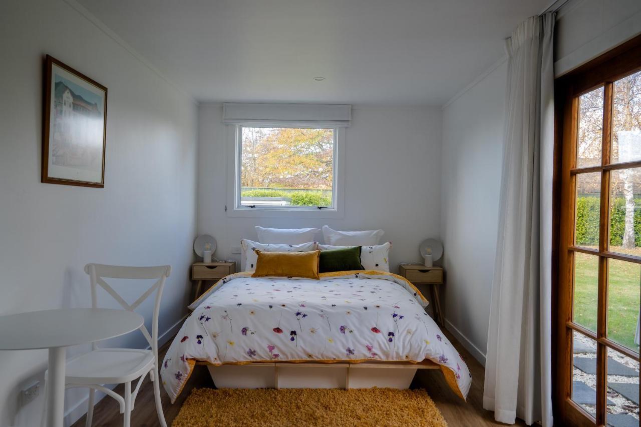 Number41 Bed + Breakfast Bed and Breakfast Blenheim Exteriör bild